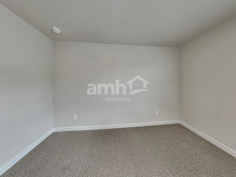 303 Granby Trl — Photo 18