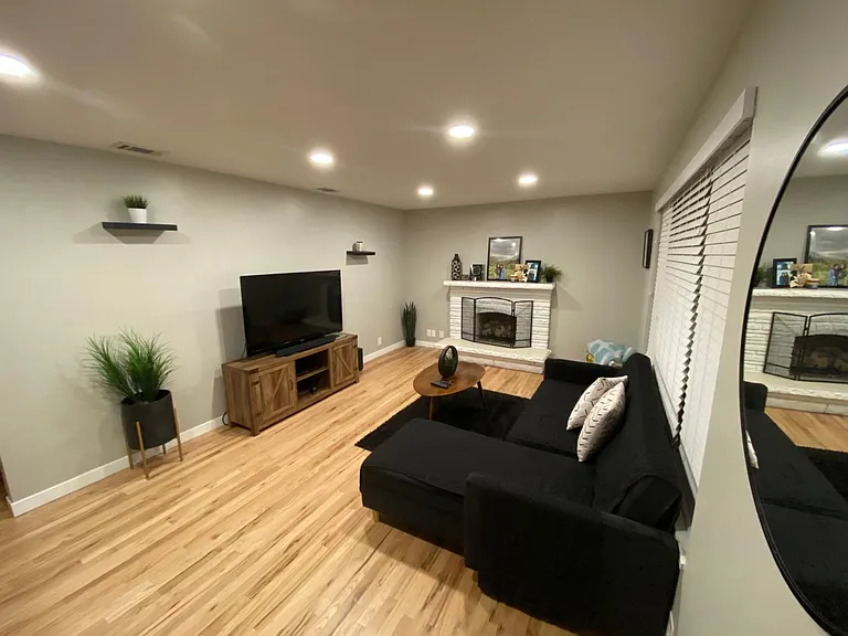 4945 W Choctaw Ave — Photo 6