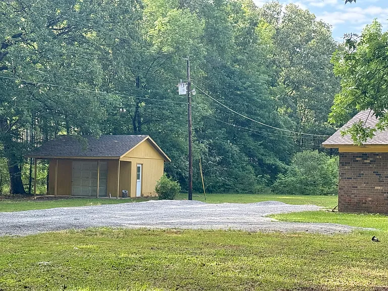 6047 Old Highway 45 — Photo 3