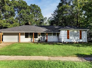 1824 Ridgecrest Dr, Houston, TX 77055