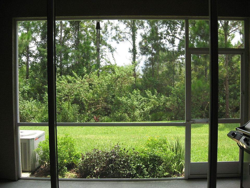 2nd image of 11118 Windsor Place Cir