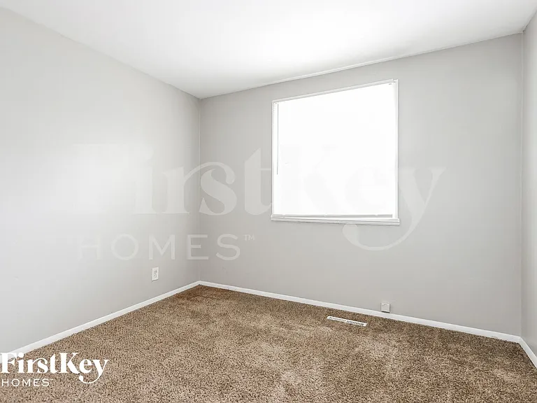 316 Amarillo Dr — Photo 12