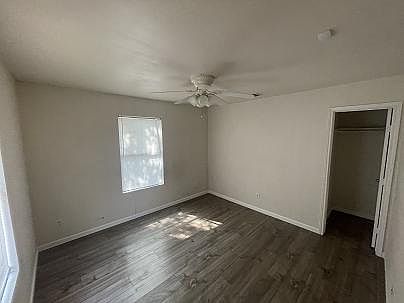 4th image of 5815 Castle Lk
