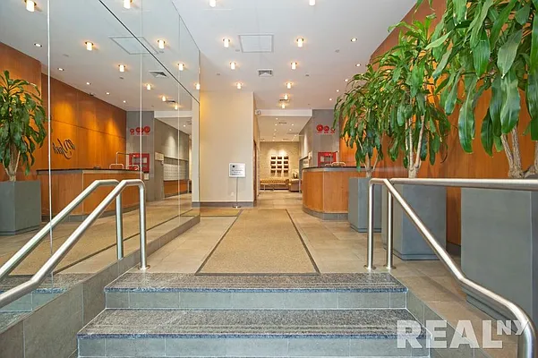 Rented by REAL New York | media 15