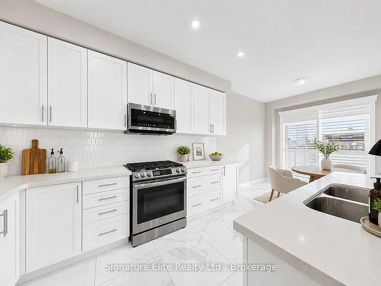44 Cotton St #A — Photo 13