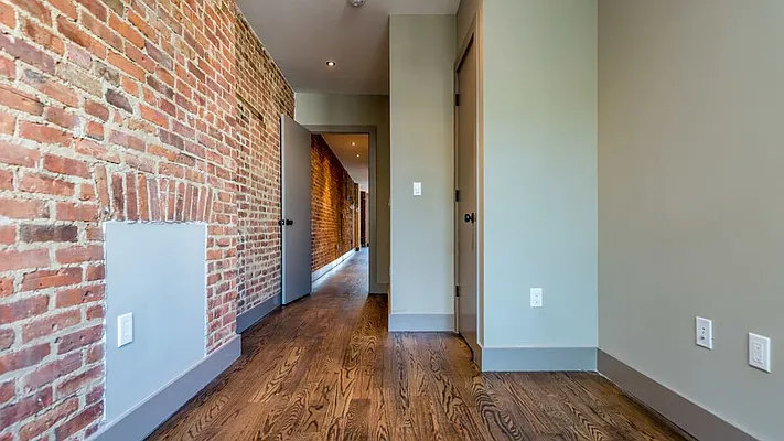 Rented by Nooklyn NYC LLC | media 28