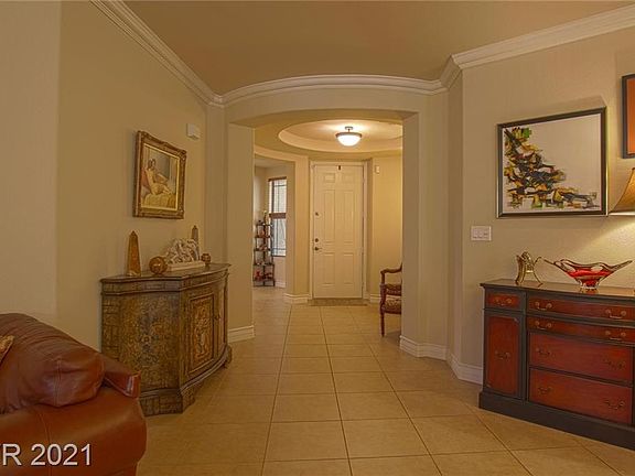 5th image of 6604 Arrow Hill St