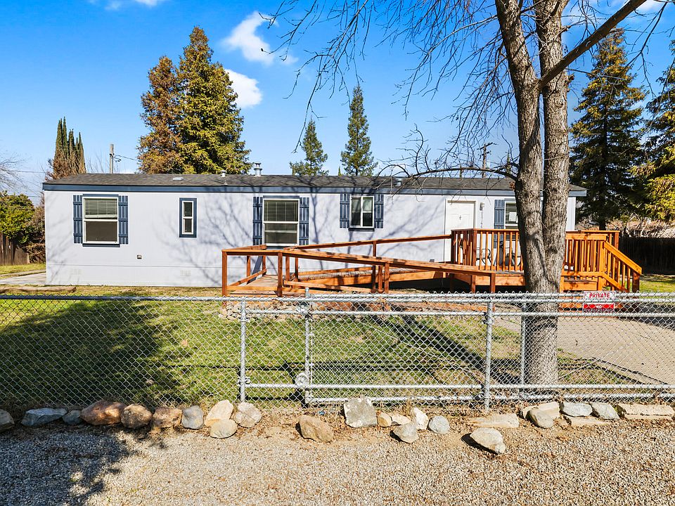 1st image of 21744 Avenue 295