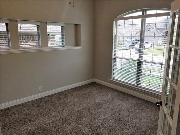 3rd image of 2113 Timineri Dr