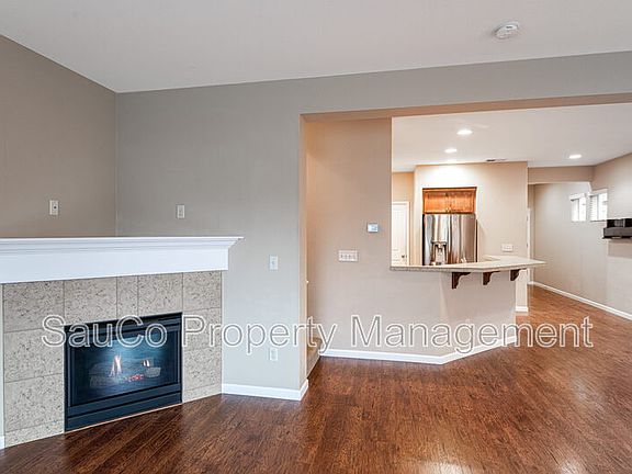 5th image of 3949 SE Lone Oak St