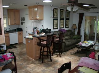 1367 Oakdale Ln, Redding, CA 96002