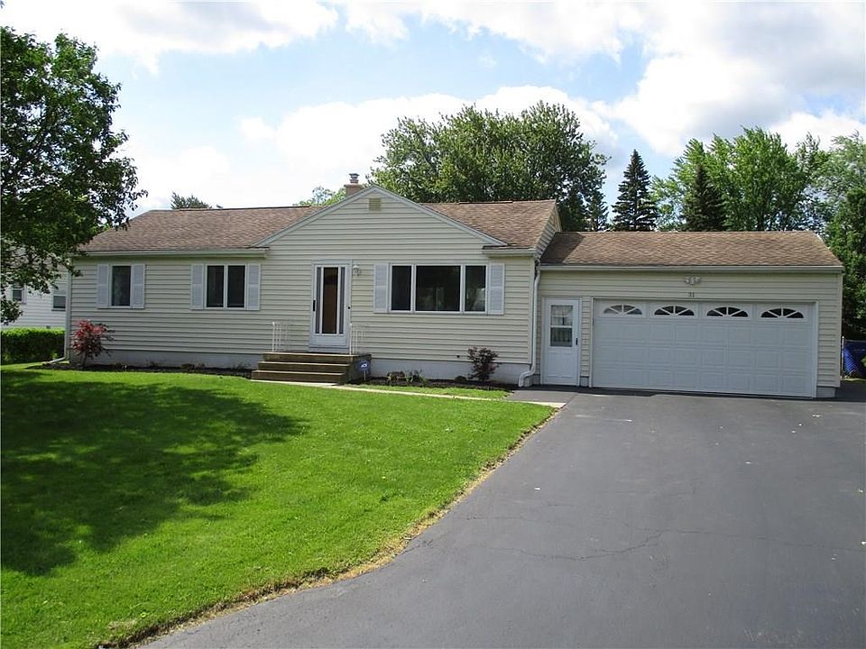 1st image of 31 W Garden Dr