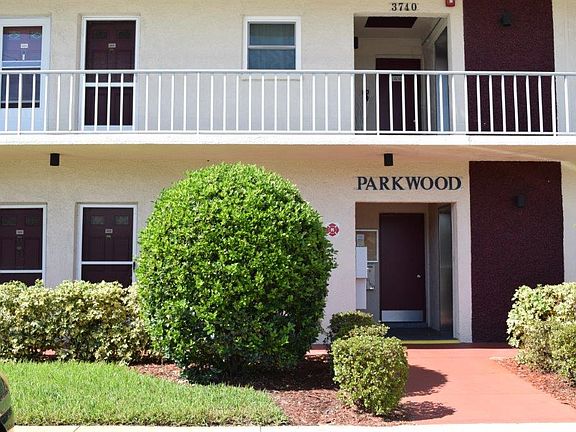 4th image of 3740 58th St N APT 105