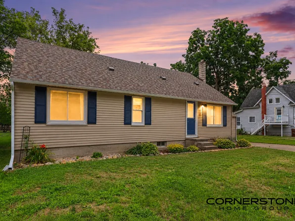 74 N Park St NE, Cedar Springs, MI 49319