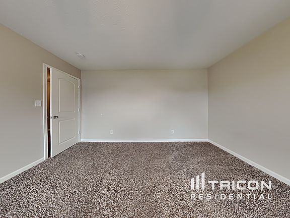 5th image of 910 Olmsted Ct