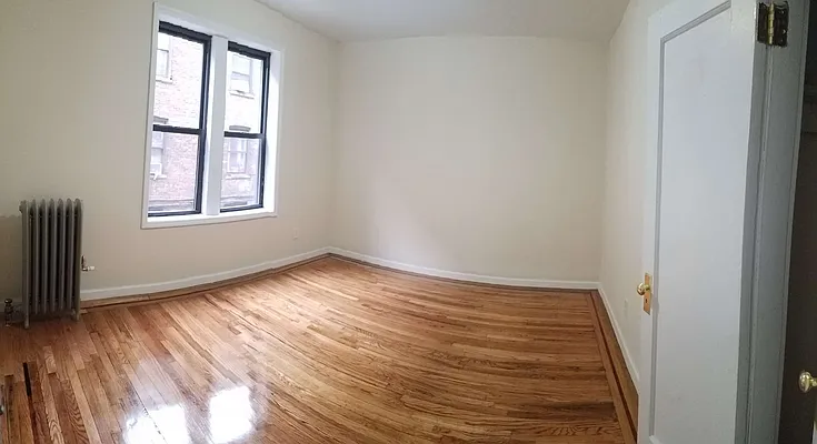 Rented by Smart NY Realty LLC | media 4