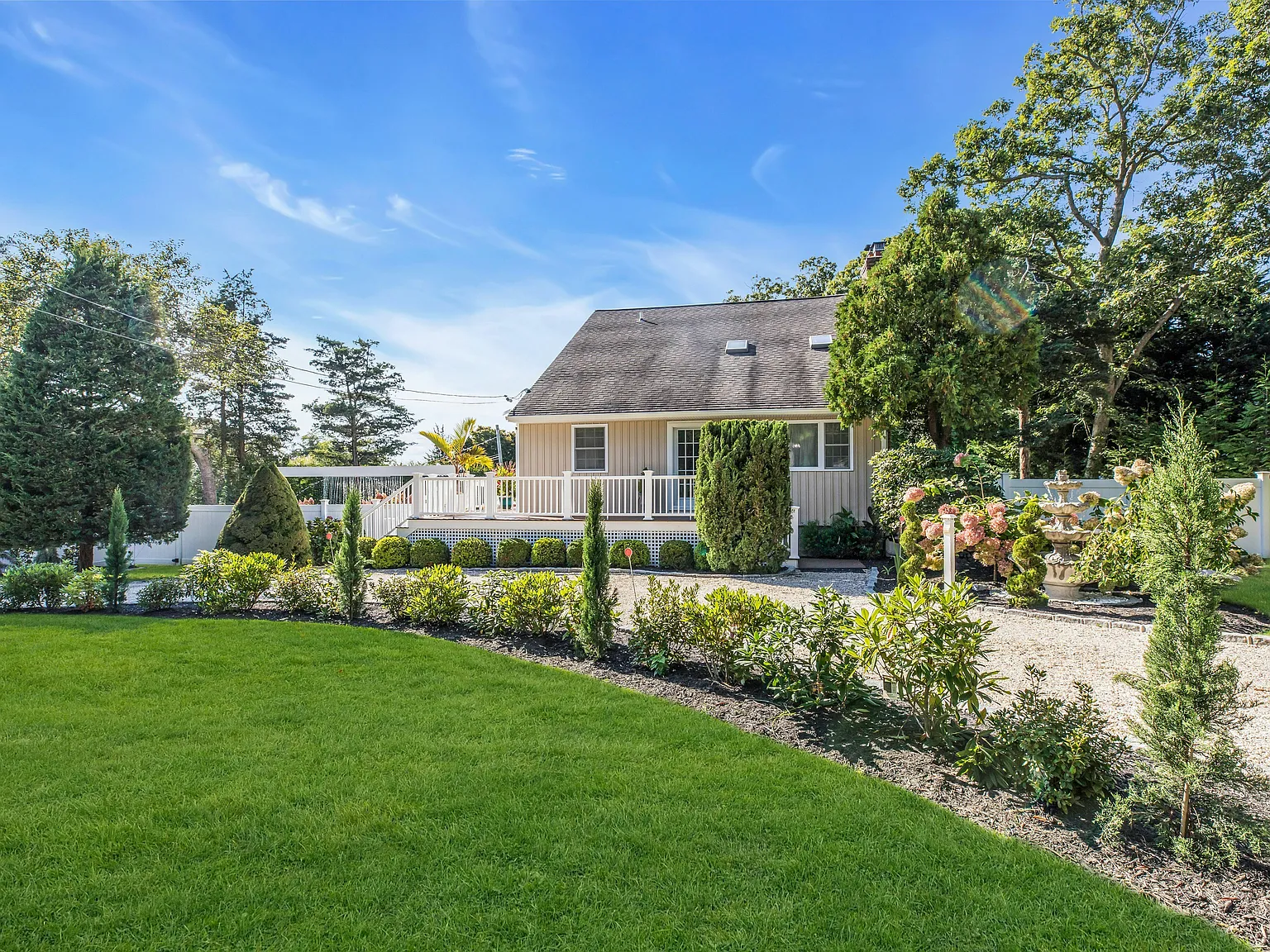 Summer Retreat In Rampasture Point — Photo 4