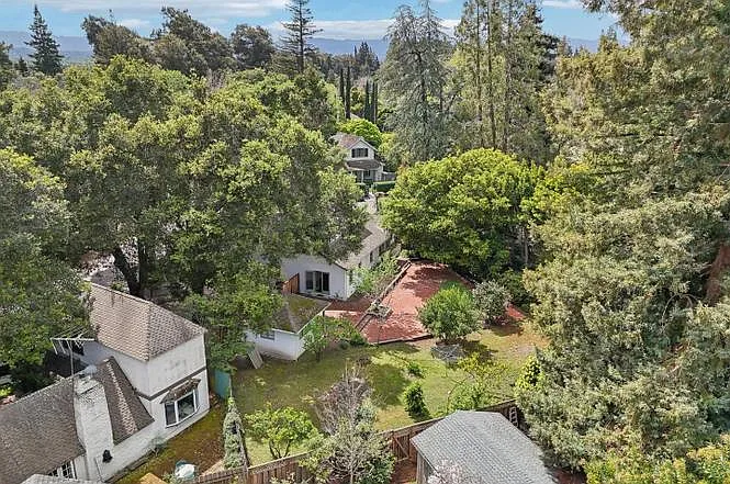 1040 Creek Dr — Photo 10