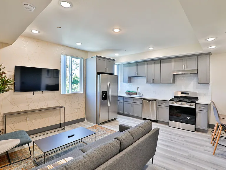 Premium Libra Apartments — Photo 22