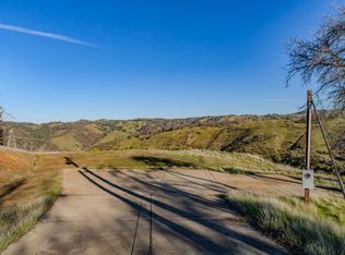 858 Candy Cir, Mokelumne Hill, CA 95245