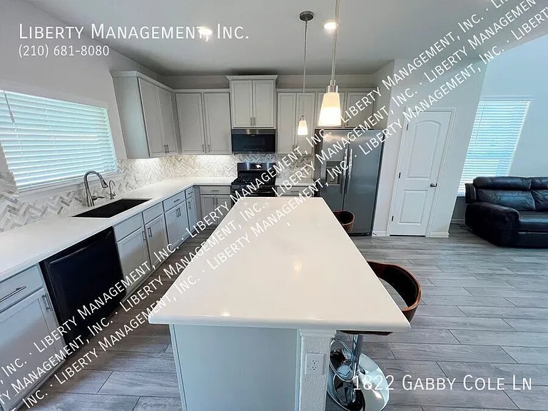 1822 Gabby Cole Ln — Photo 24