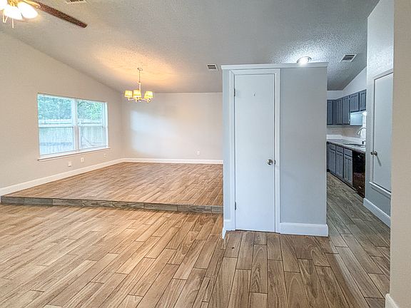 5th image of 8634 Westgrove Dr