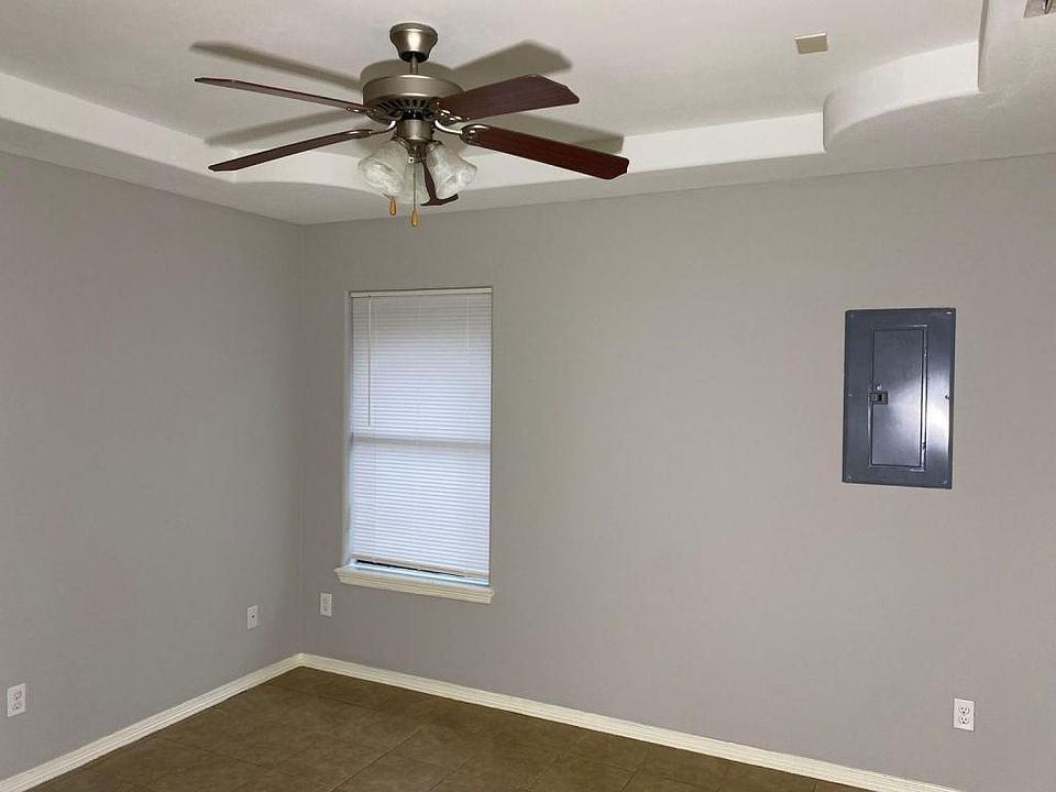 1st image of 3008 E Diamondhead Ave APT 4