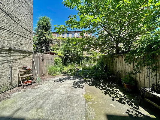 Rented by ERNY LLC | media 59