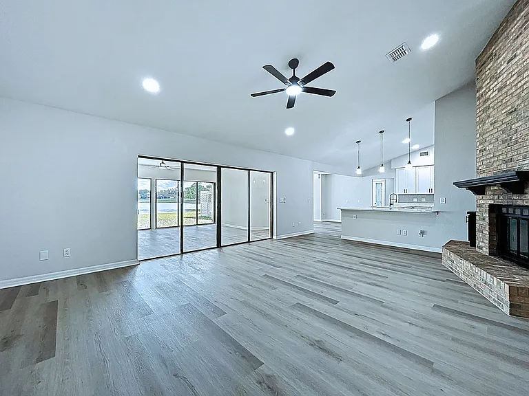 2881 Hammock Dr — Photo 37