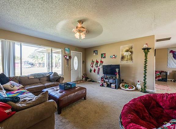 5th image of 130 SW 48th Ter