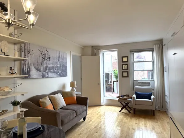 310 Riverside Drive 1815/01 image 1 of 30