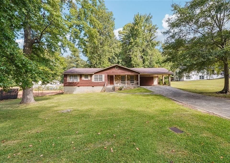 1st image of 3910 Lisas Dr NW