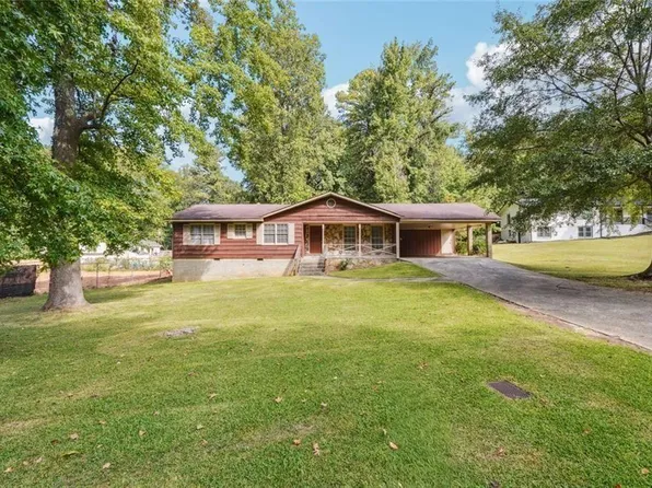 3910 Lisas Dr NW, Marietta, GA 30064