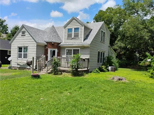 213 E Carlton St, Pittsburg, KS 66762