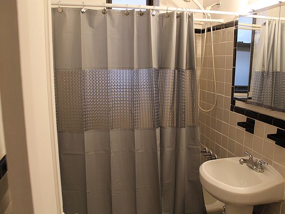 2nd image of 2220 Burnett St APT 3G