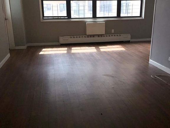 4th image of 1700 Bedford Ave APT 17B