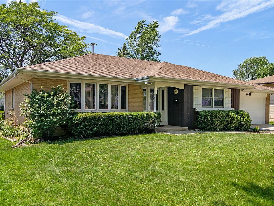 1st image of 7441 Camelia Dr