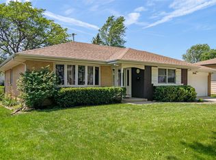 7441 Camelia Dr, Hanover Park, IL 60133