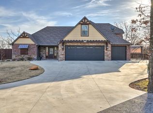 392 Windy Crest Rd, Sand Springs, OK 74063