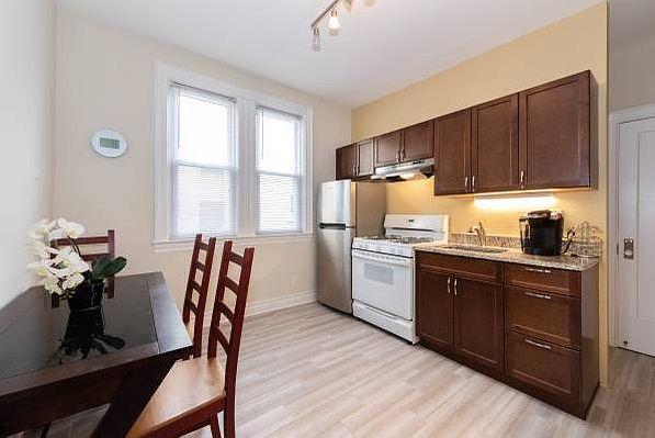 1st image of 2545 46th St