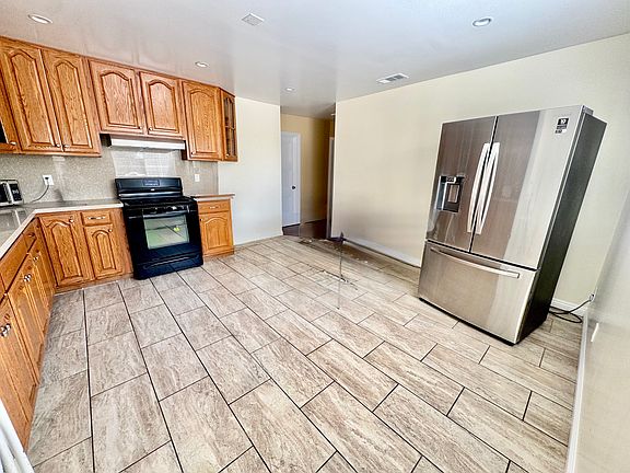 3rd image of 5153 Almaden Dr