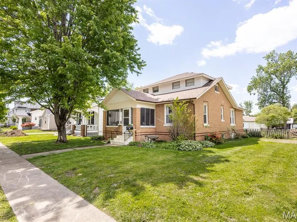 411 N Lincoln Ave, O'Fallon, IL 62269