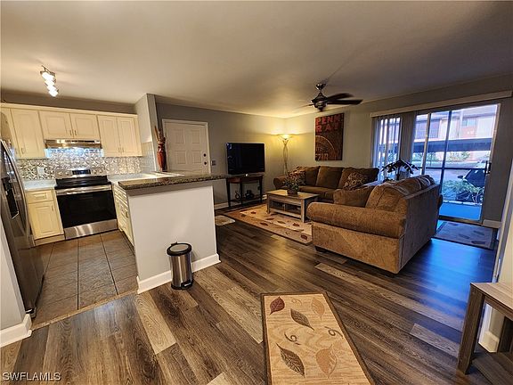 3rd image of 6490 Royal Woods Dr APT 1