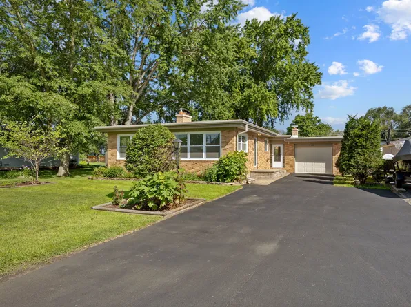 510 E Spring Ave, South Elgin, IL 60177