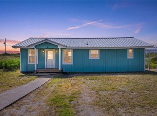 128 Blackhawk Dr, Sandia, TX 78383