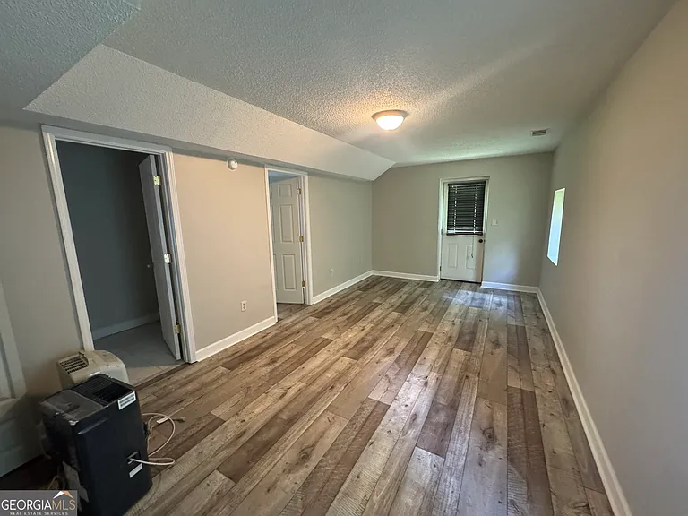 650 Morton Rd — Photo 9