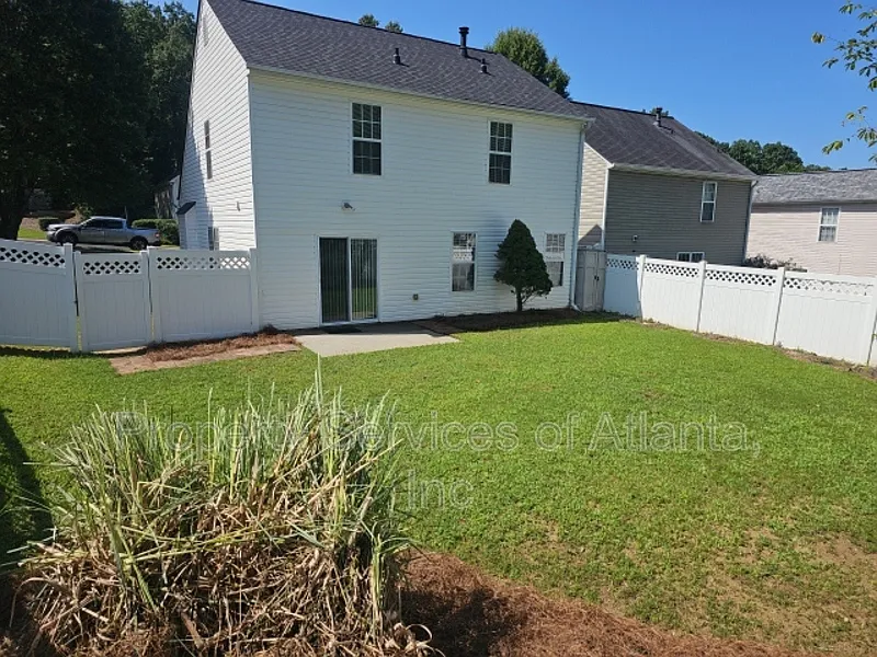 Woodland Village — Photo 4