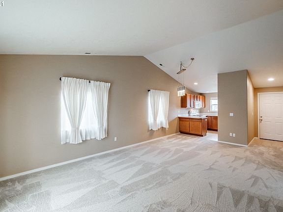 5th image of 248 Claremont St NE