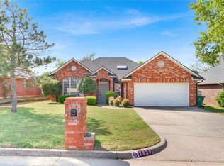 2620 Shady Tree Ln, Edmond, OK 73013