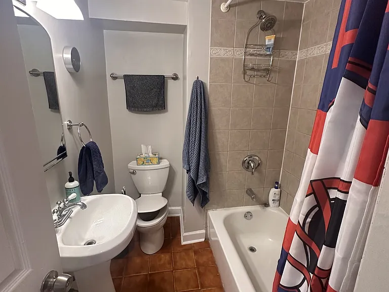 1613 W Pierce Ave #G — Photo 10